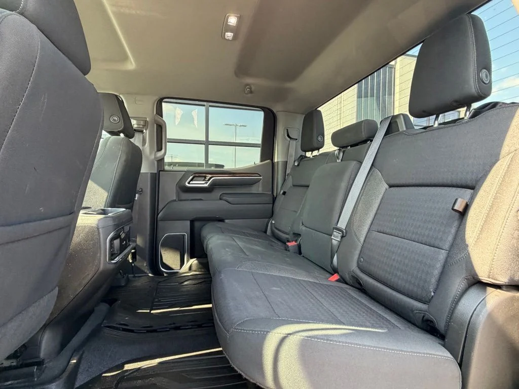 Used 2022 Gray GMC Elevation image 8