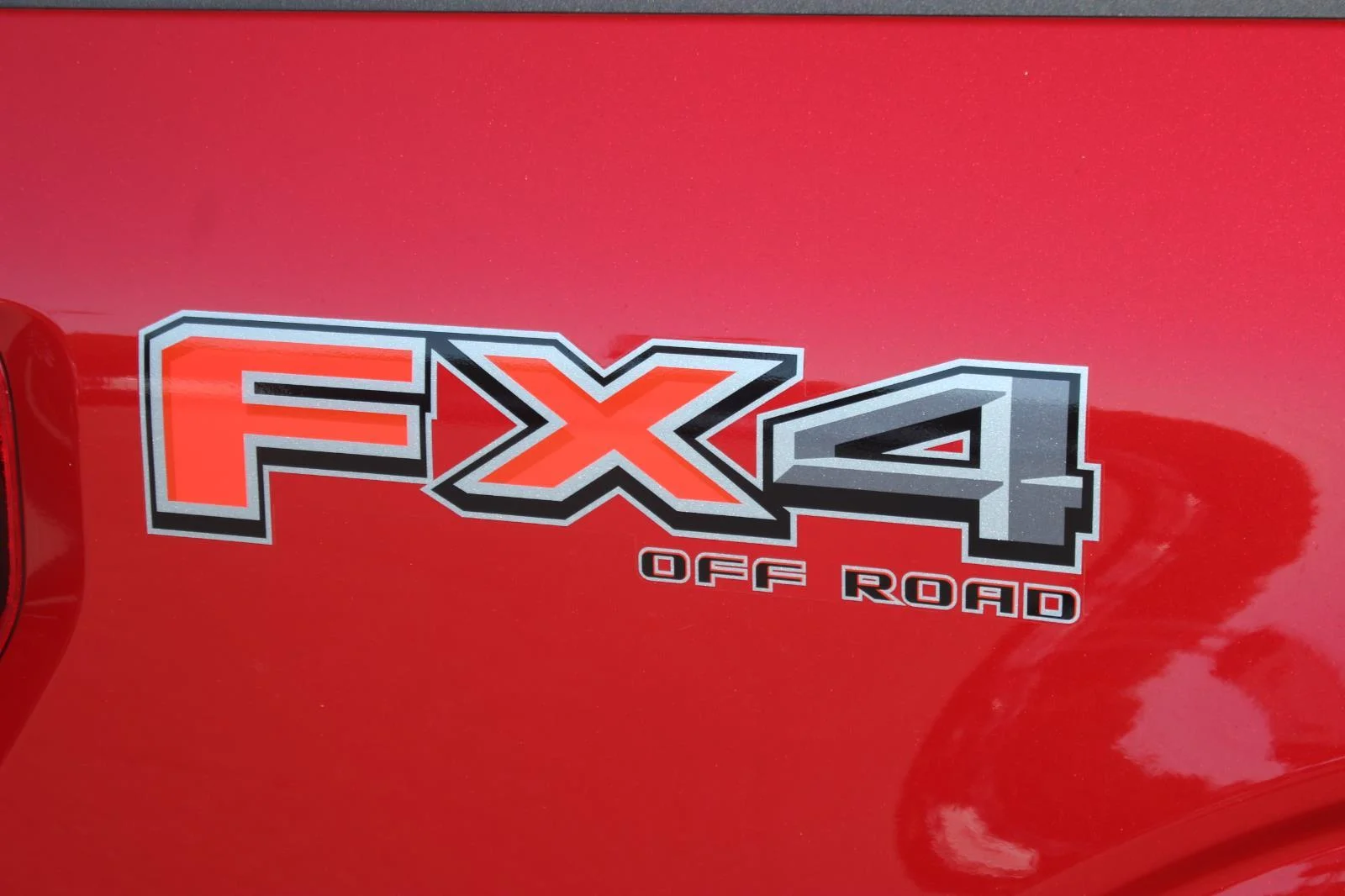 Used 2021 Red Ford XL image 13