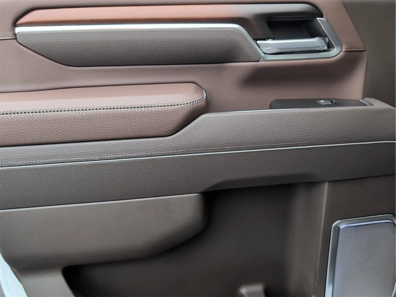 New 2026 Glacier White Tricoat GMC Denali image 9
