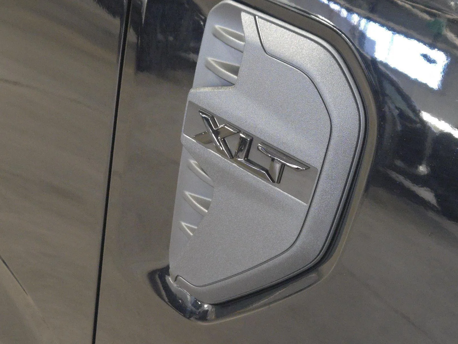 Used 2026 Shadow Black Ford XLT image 11