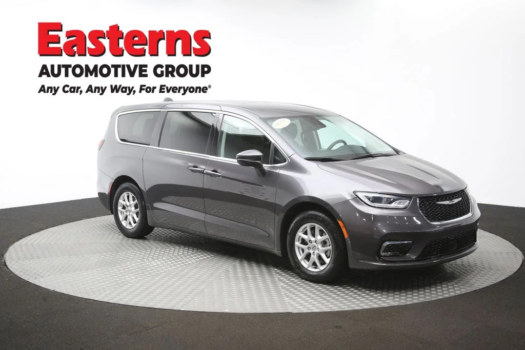 Used 2023 Gray Chrysler Touring L image 50