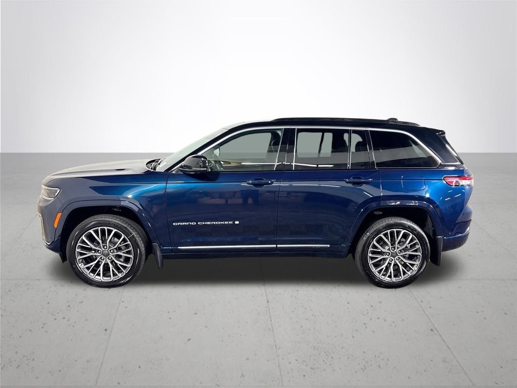 New 2026 Fathom Blue Pearl-Coat Exterior Paint Jeep Summit image 9