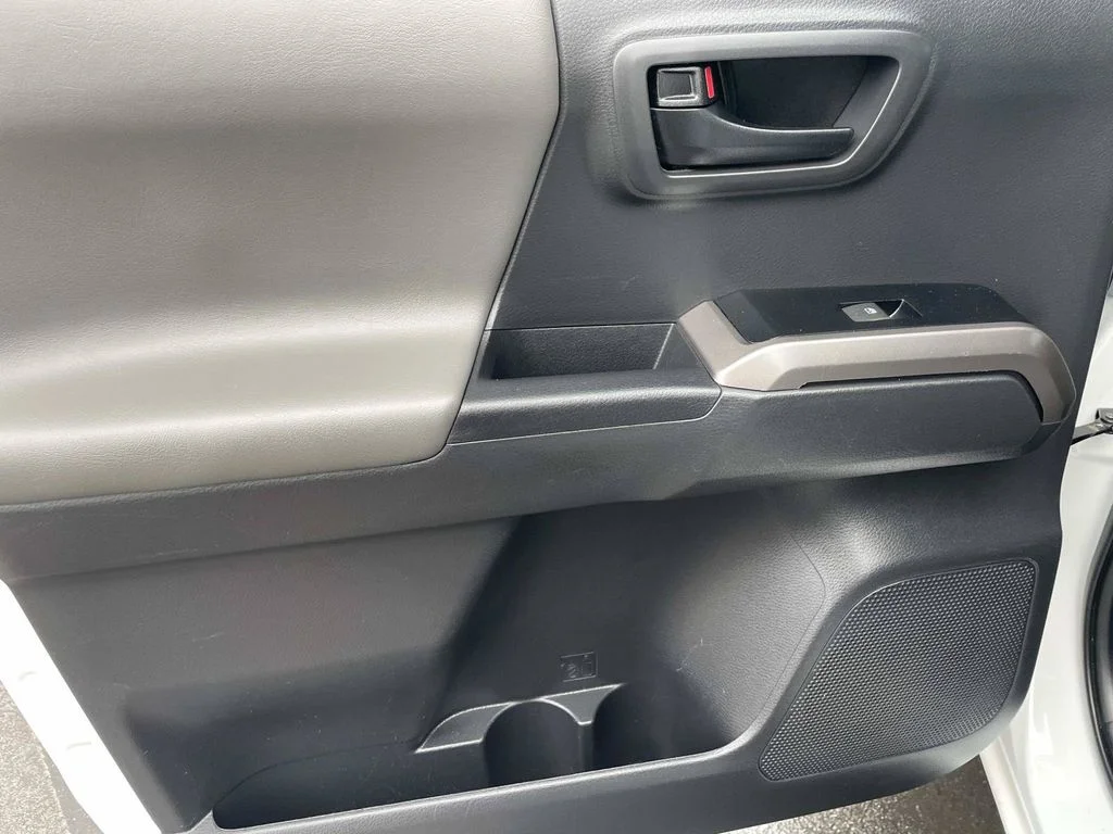2023 Toyota Tacoma SR5 - Photo 13