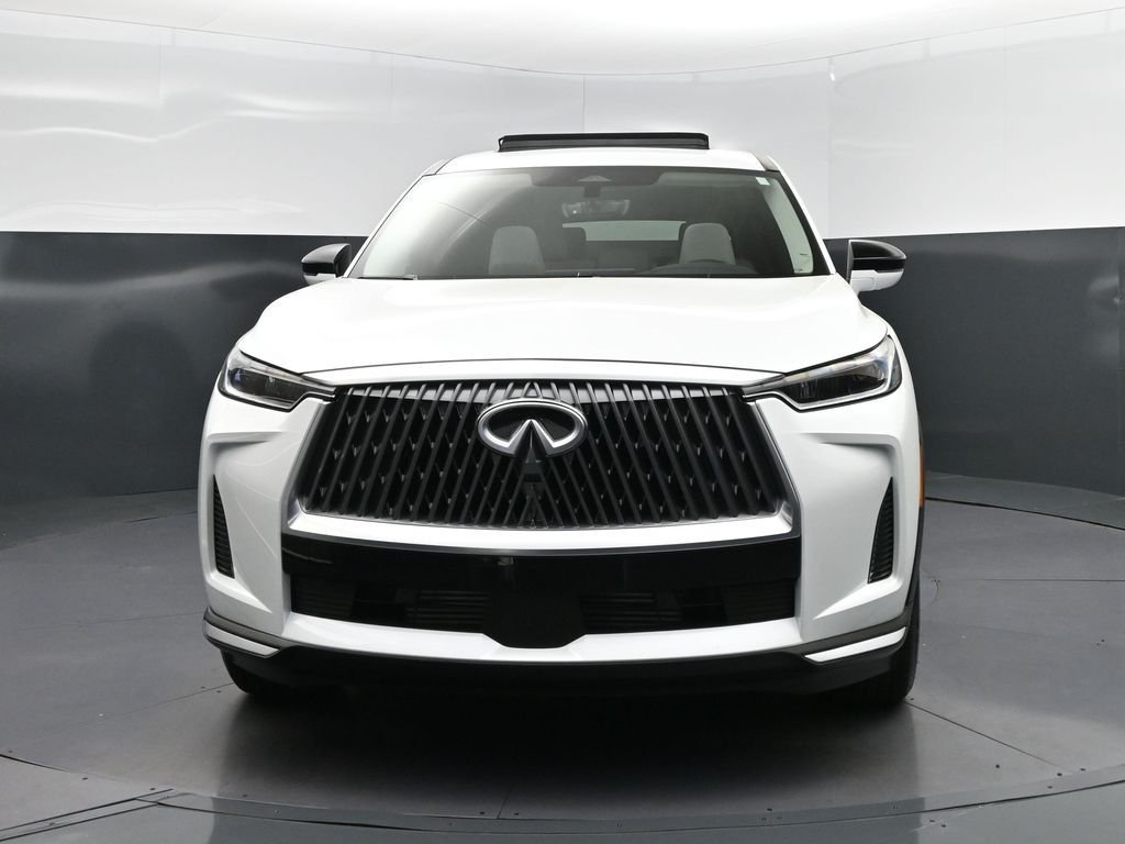 Certified Used 2026 White INFINITI PURE image 10