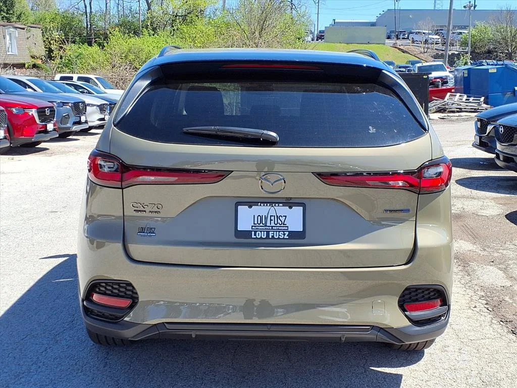 New 2026 Zircon Sand Metallic Mazda SC image 17