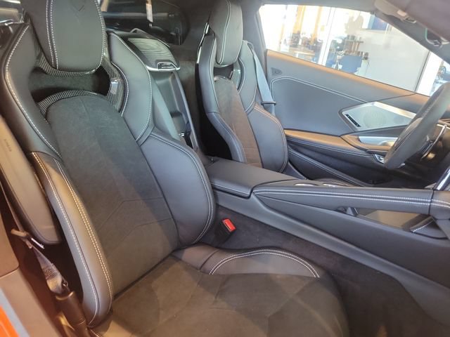 2027 Chevrolet Corvette 3LT - Photo 18