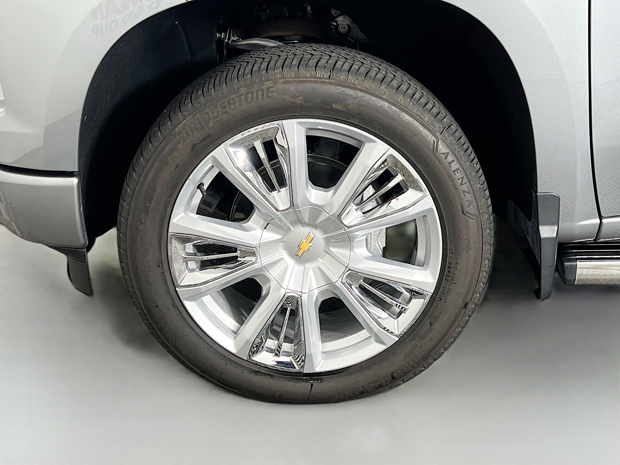 Used 2025 Sterling Gray Metallic Chevrolet HIGH COUNTRY image 14