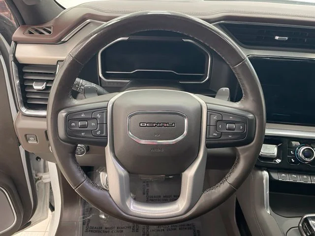 Certified Used 2023 White GMC  image 22