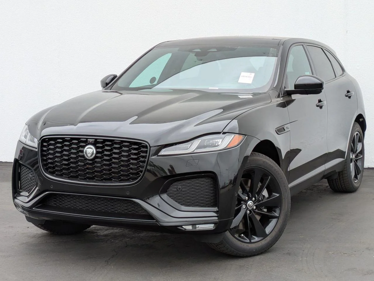 2026 Jaguar F-PACE P250 R-Dynamic S's photo