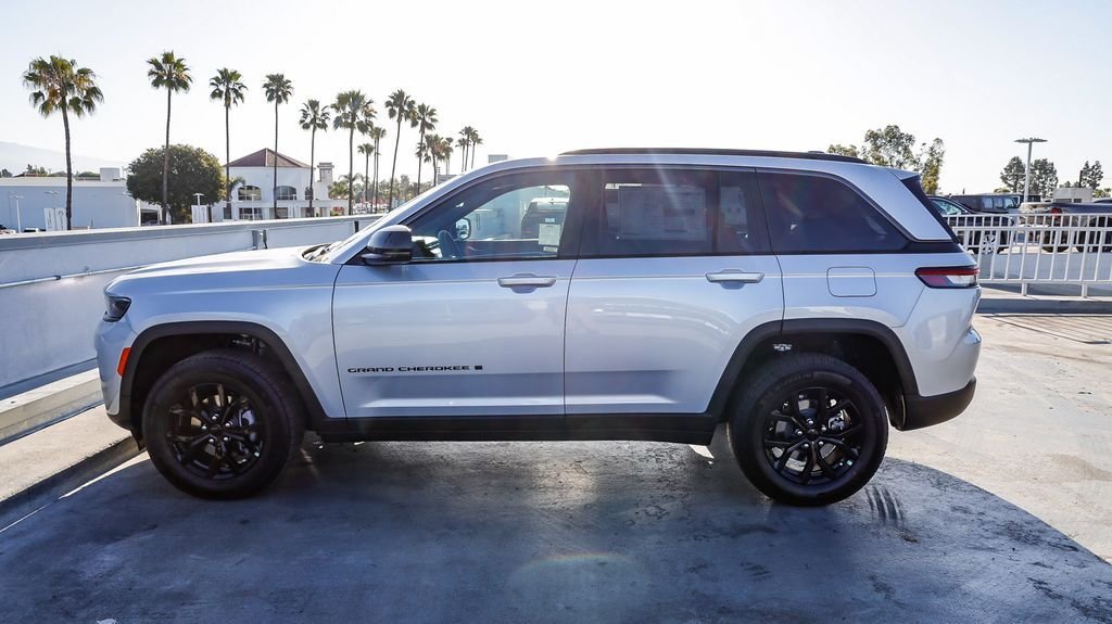 New 2026 Silver Jeep Altitude image 14