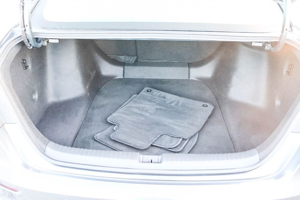 Used 2025 Meteorite Gray Metallic Honda Touring image 30