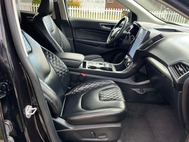 Used 2023 Black Ford Titanium image 23