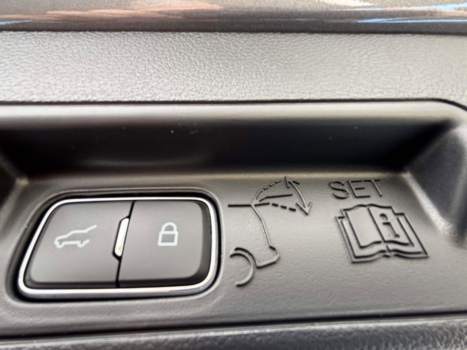 New 2026 Carbonized Gray Metallic Ford Active w/200A Pkg image 29