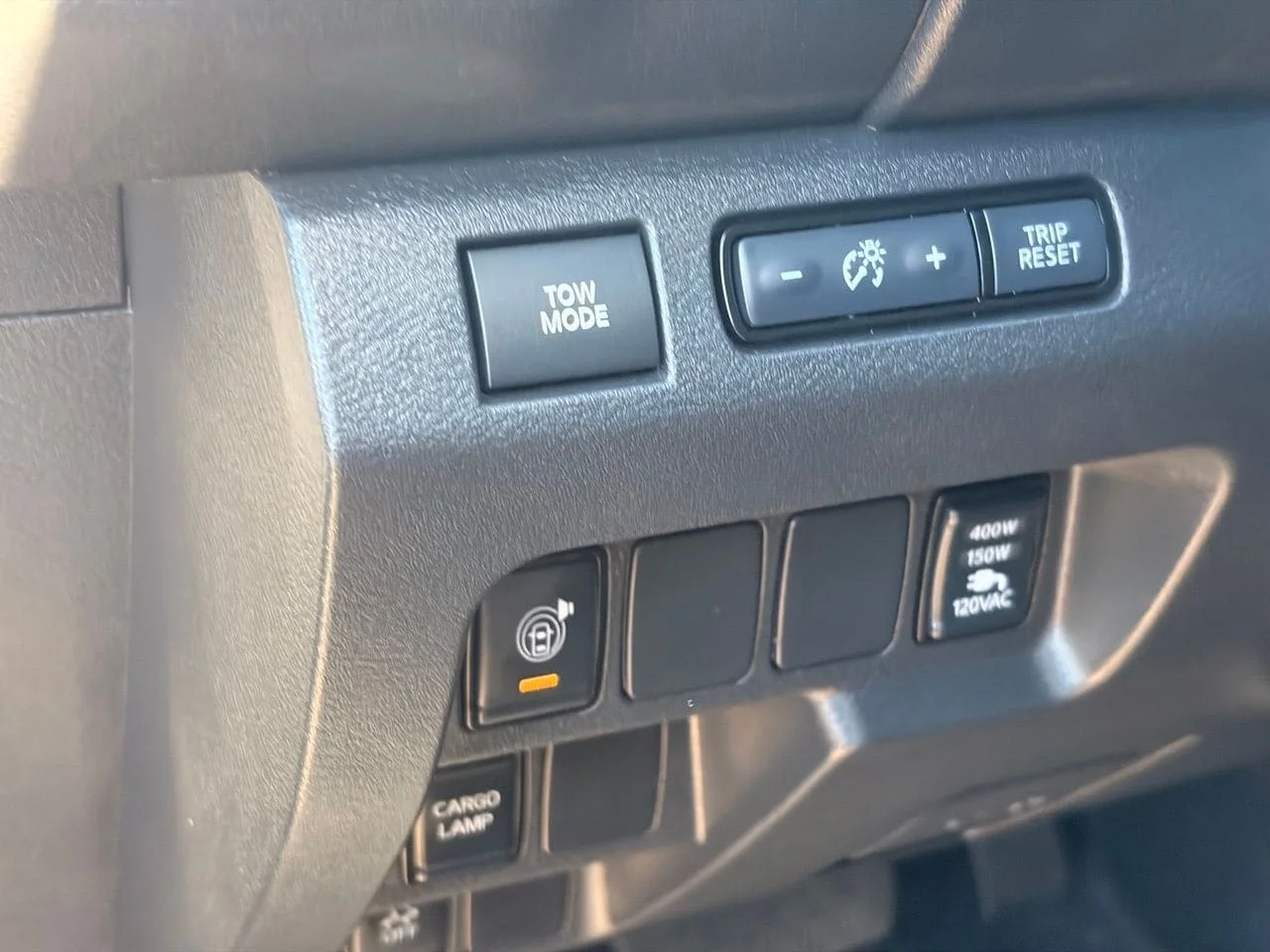 Used 2025 Gun Metallic Nissan SV image 21