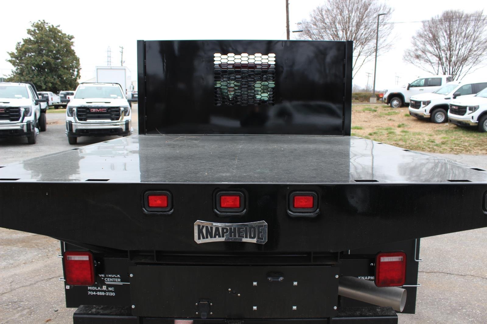 New 2026 Summit White GMC Pro image 9