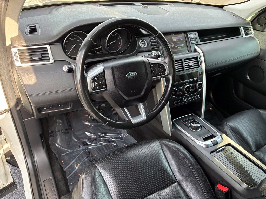 Used 2017 White Land Rover HSE image 17