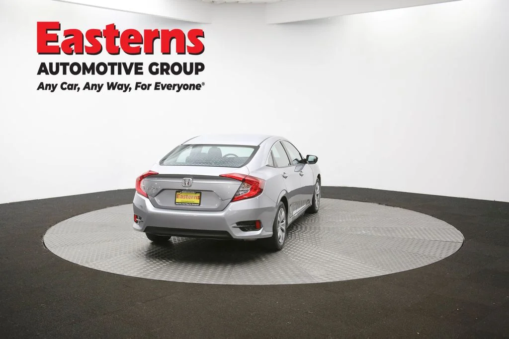 Used 2018 Silver Honda LX image 34
