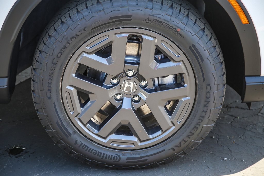New 2027 Platinum White Pearl Honda TrailSport image 10