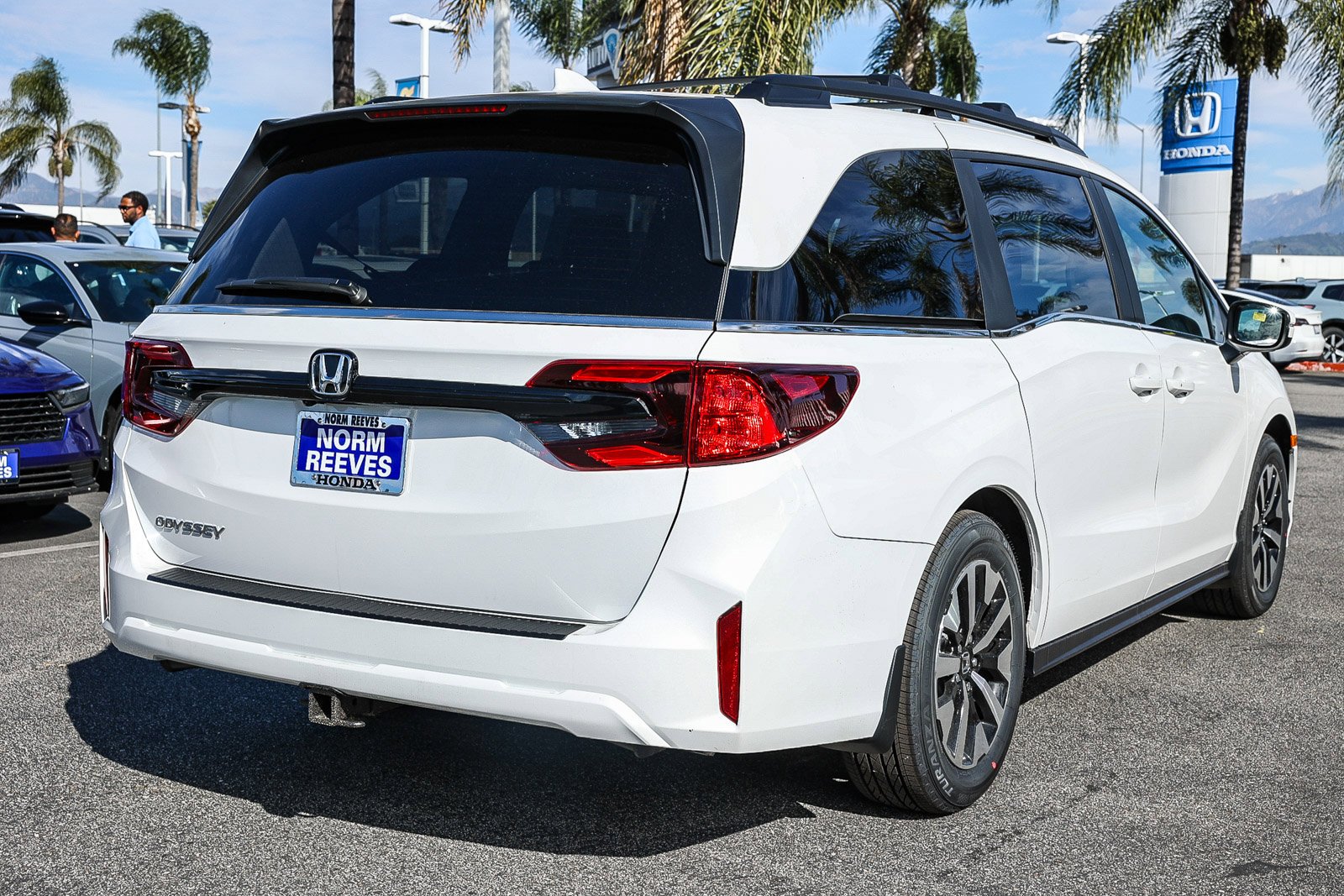 2026 Honda Odyssey EX-L - Photo 6
