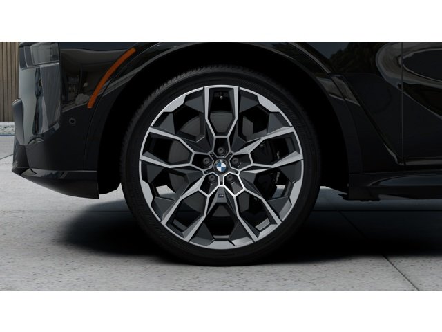New 2027 Black Sapphire Metallic BMW X7 M60i image 7