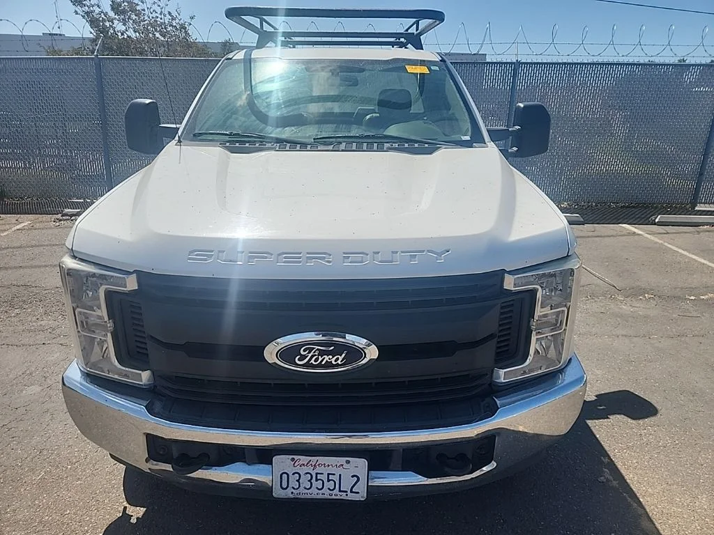 Used 2018 White Ford XL image 2