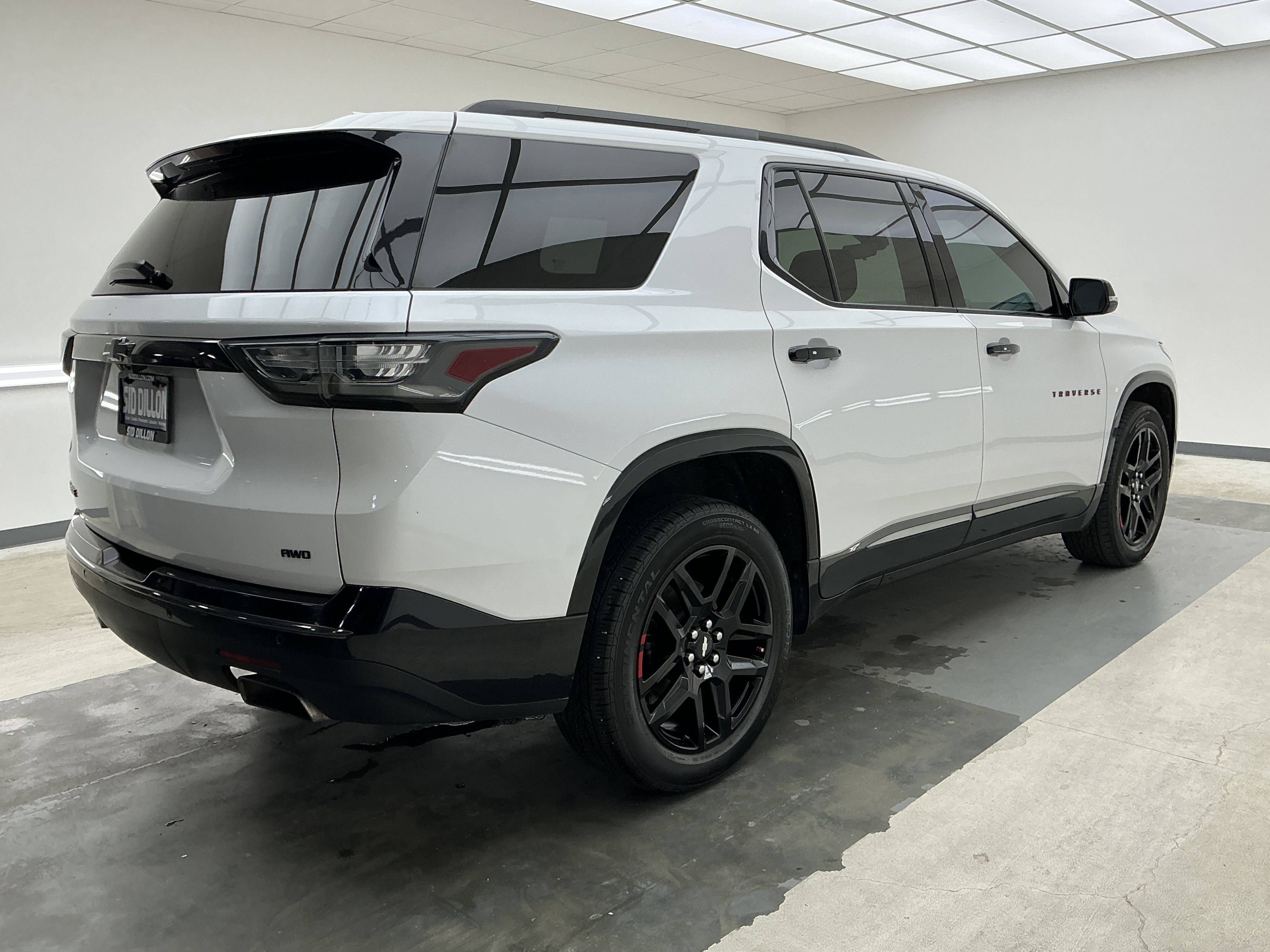 Certified Used 2019 Iridescent Pearl Tricoat Chevrolet Premier image 4
