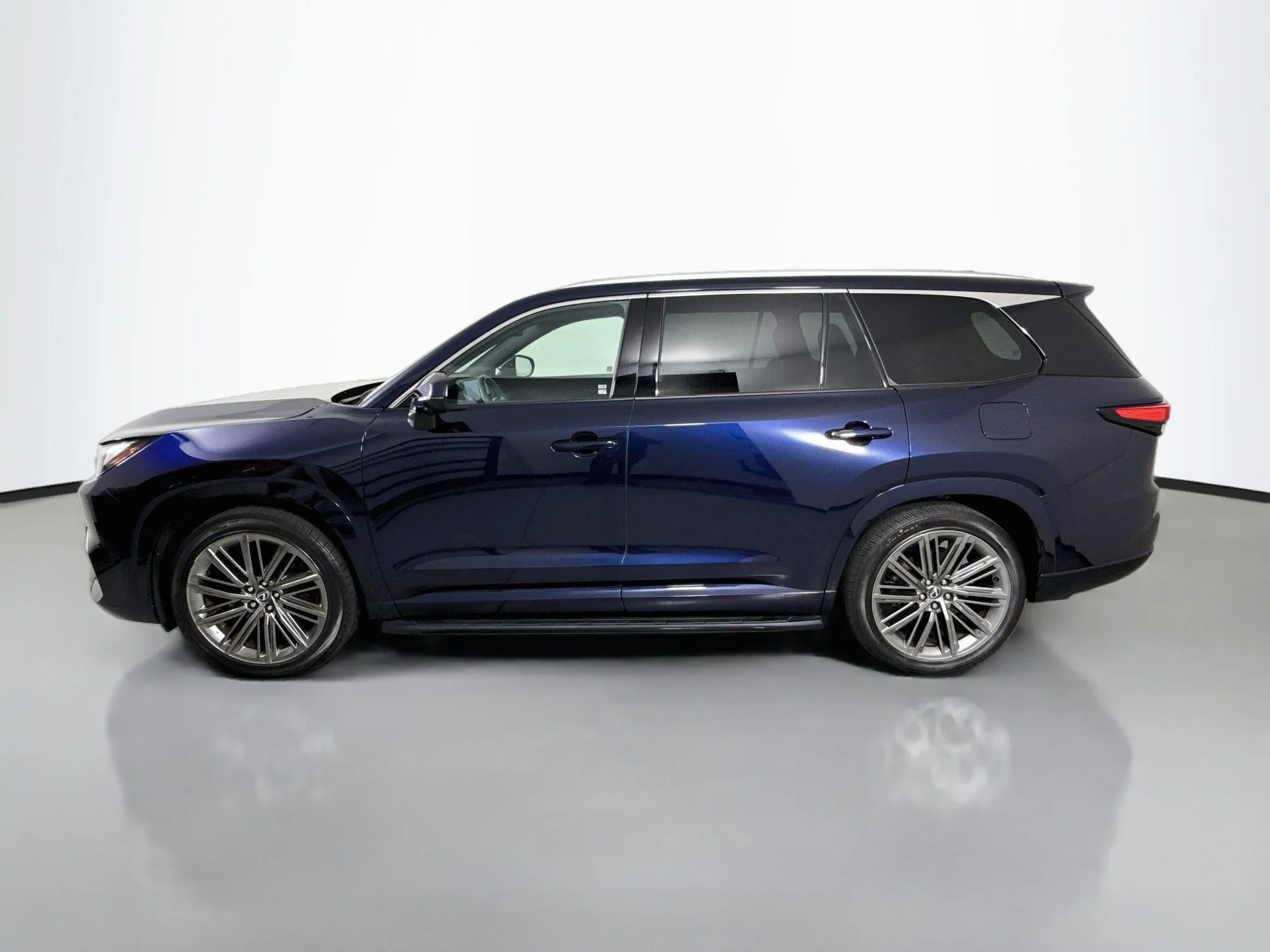 Used 2025 Nightfall Mica Lexus 350 Luxury image 5