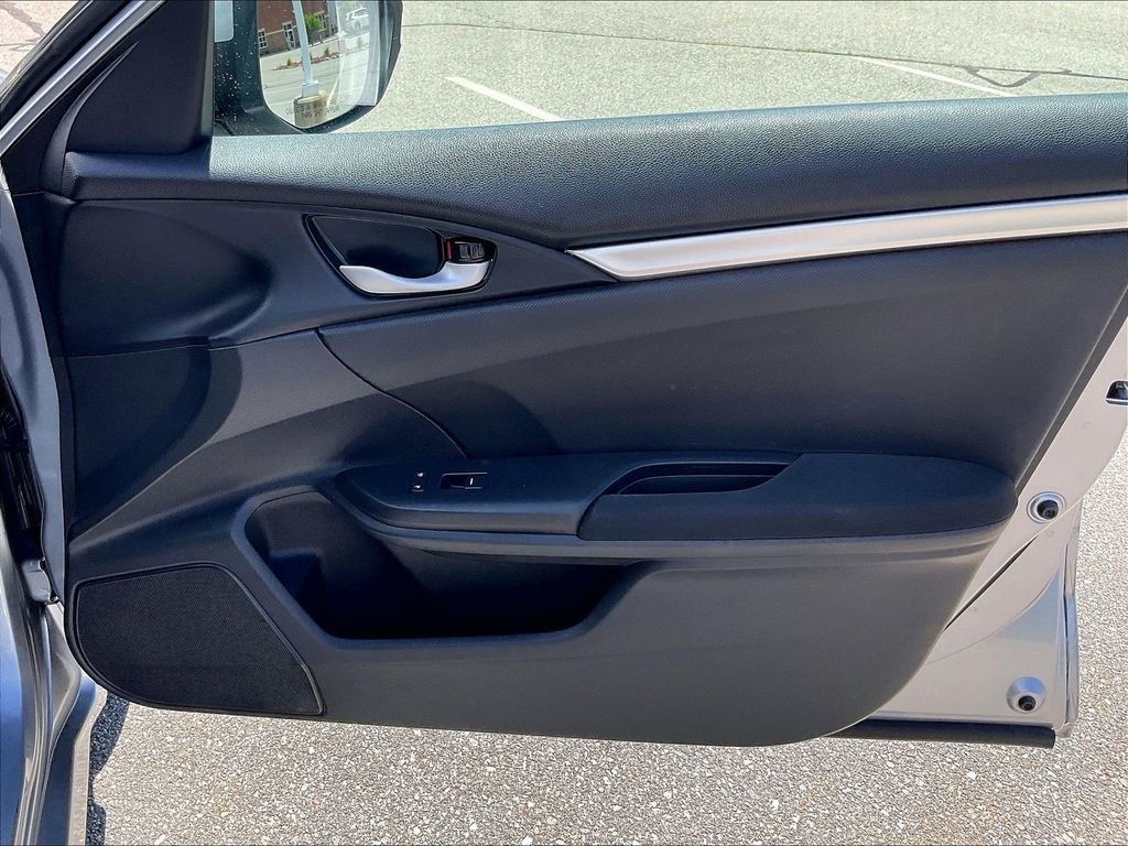 Used 2018 Silver Honda LX image 12