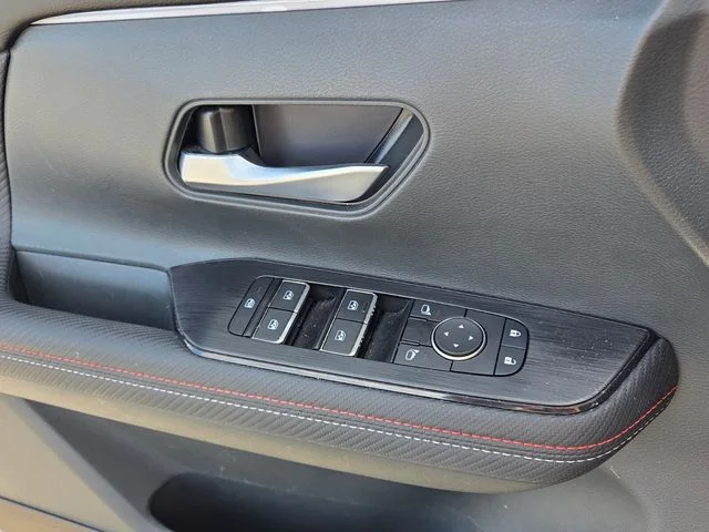 Used 2025 Gray Nissan SR image 29