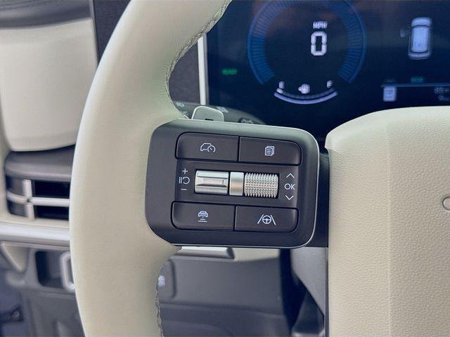 New 2026 Gray Hyundai SE image 15