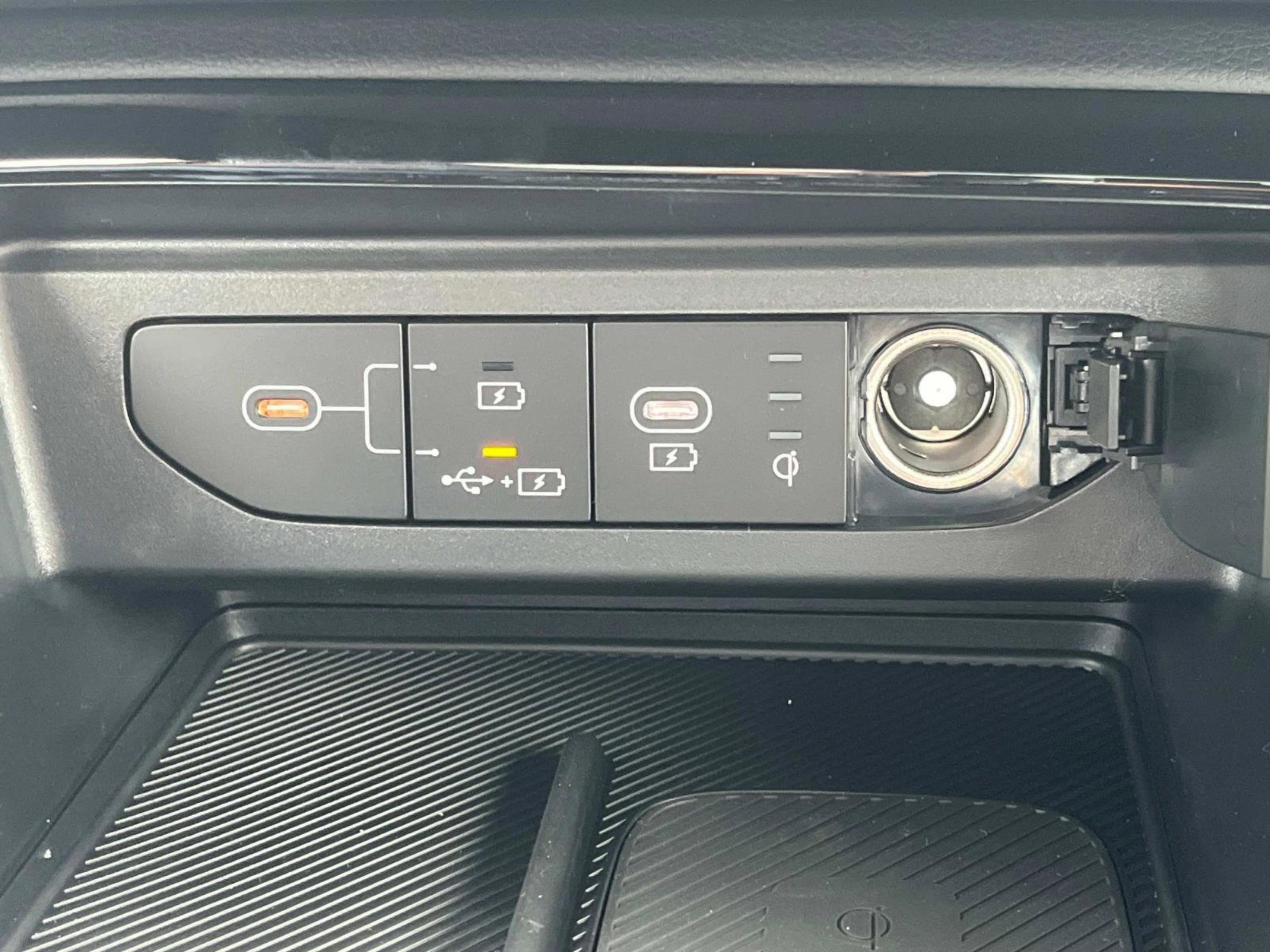 2025 Kia K5 EX - Photo 34