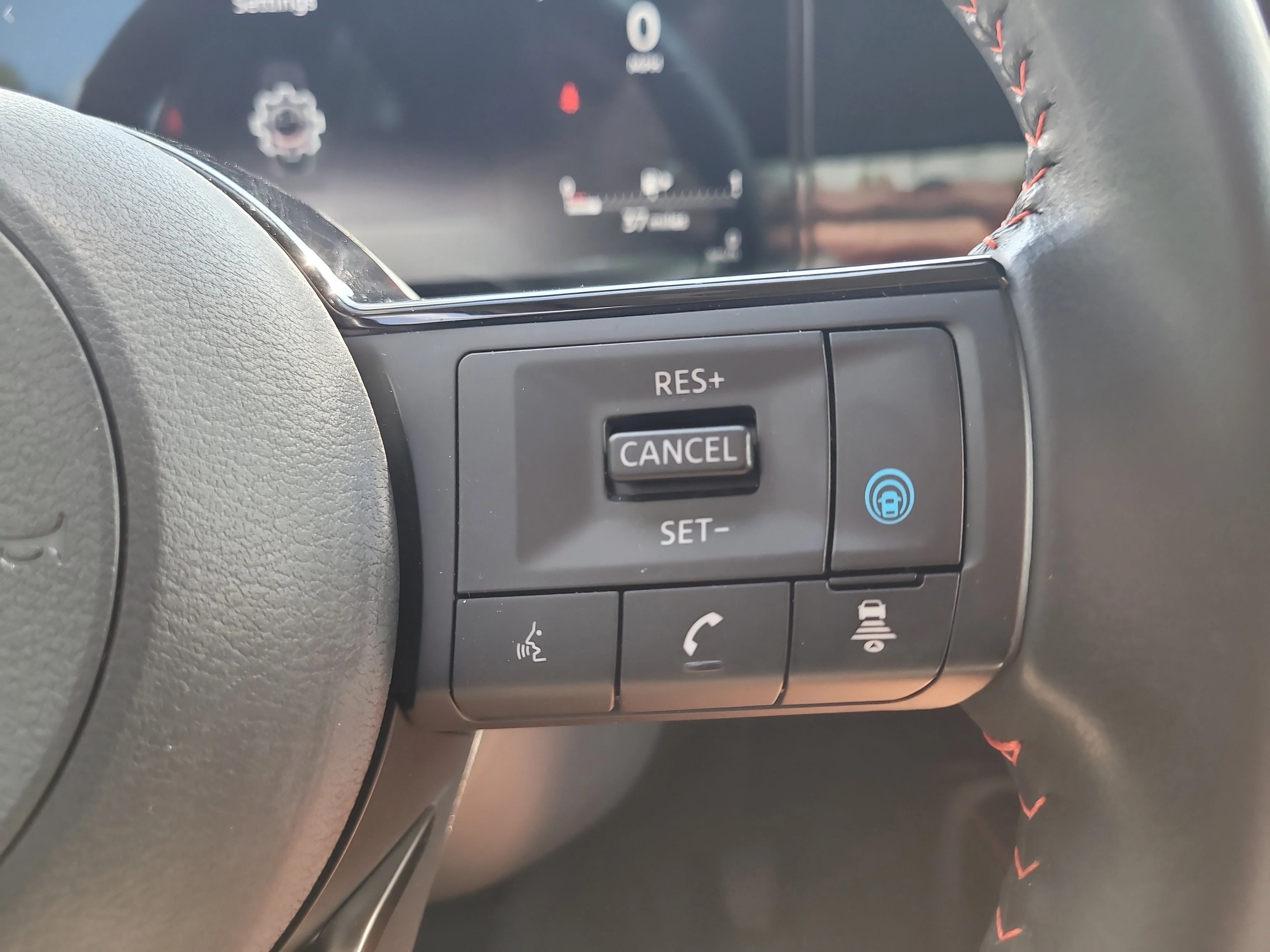 Used 2025 Arctic Ice Blue Metallic/Super Black Nissan SR image 29