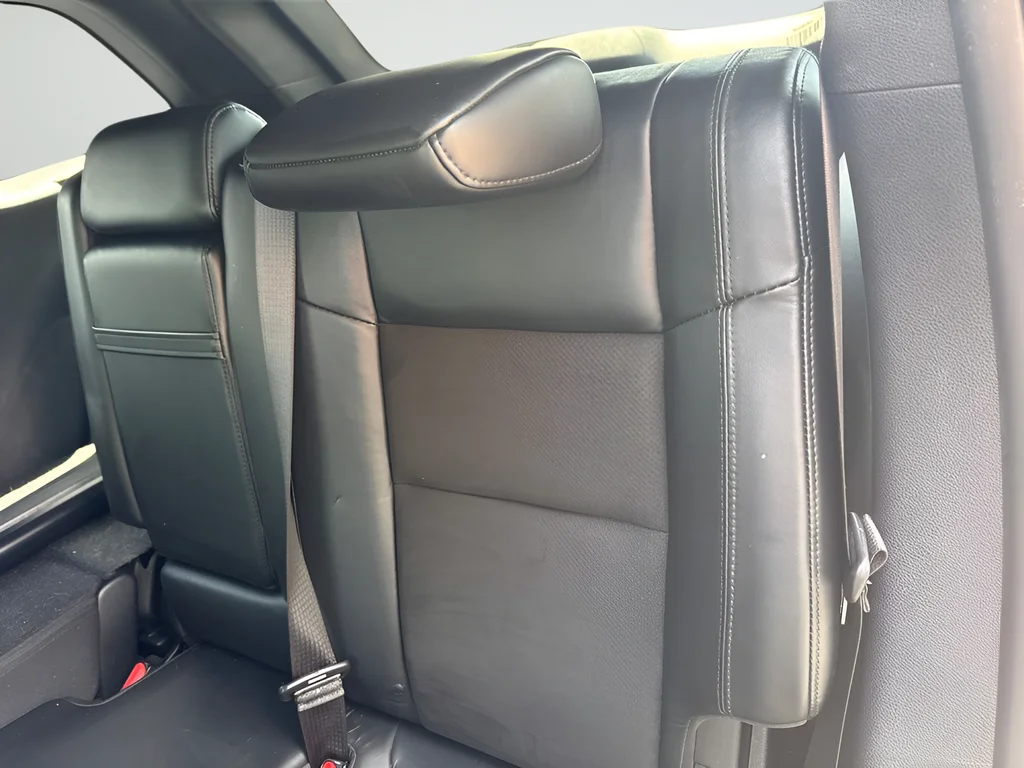 Used 2020 Gray Jeep Altitude image 11