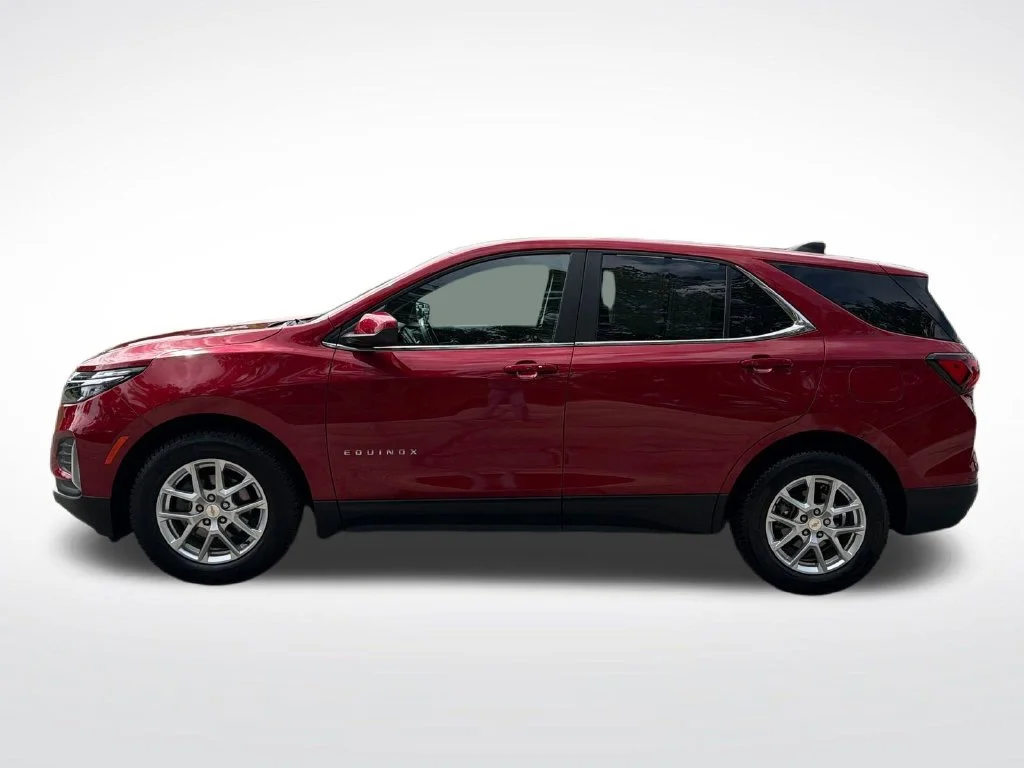 Used 2022 Chevrolet Equinox LT with VIN 3GNAXKEV7NL194964 for sale in Clinton, MI