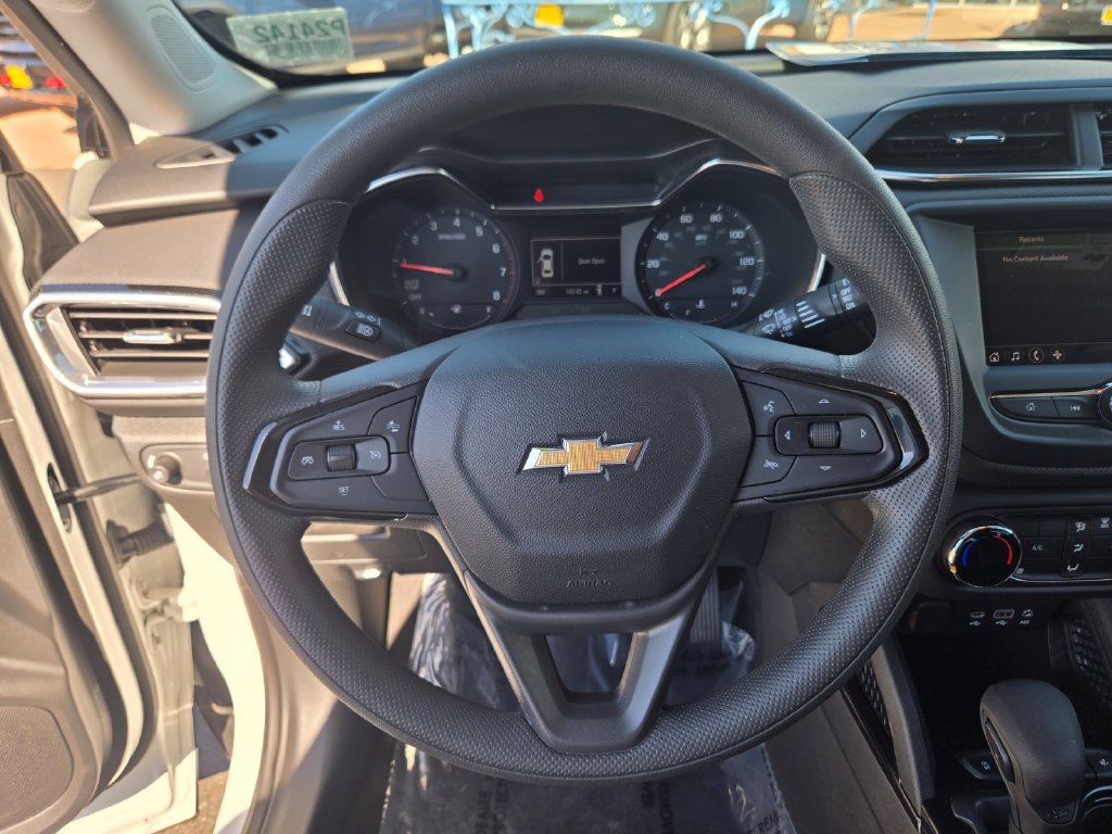 Used 2023 White Chevrolet LT image 20