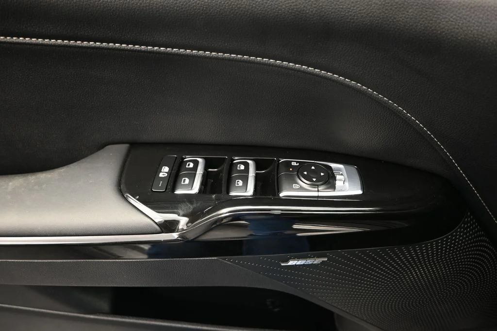 Used 2025 Steel Kia GT-Line image 17
