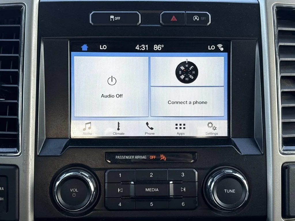 Used 2017 Shadow Black Ford XL image 18