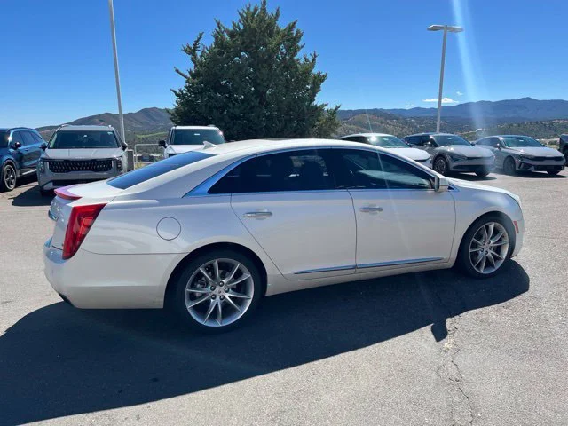 Used 2014 White Diamond Tricoat Cadillac Premium image 7
