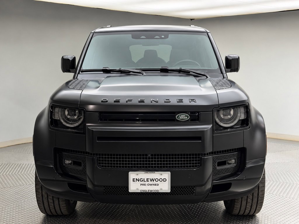 Used 2024 Santorini Black Metallic Land Rover X-Dynamic SE image 6