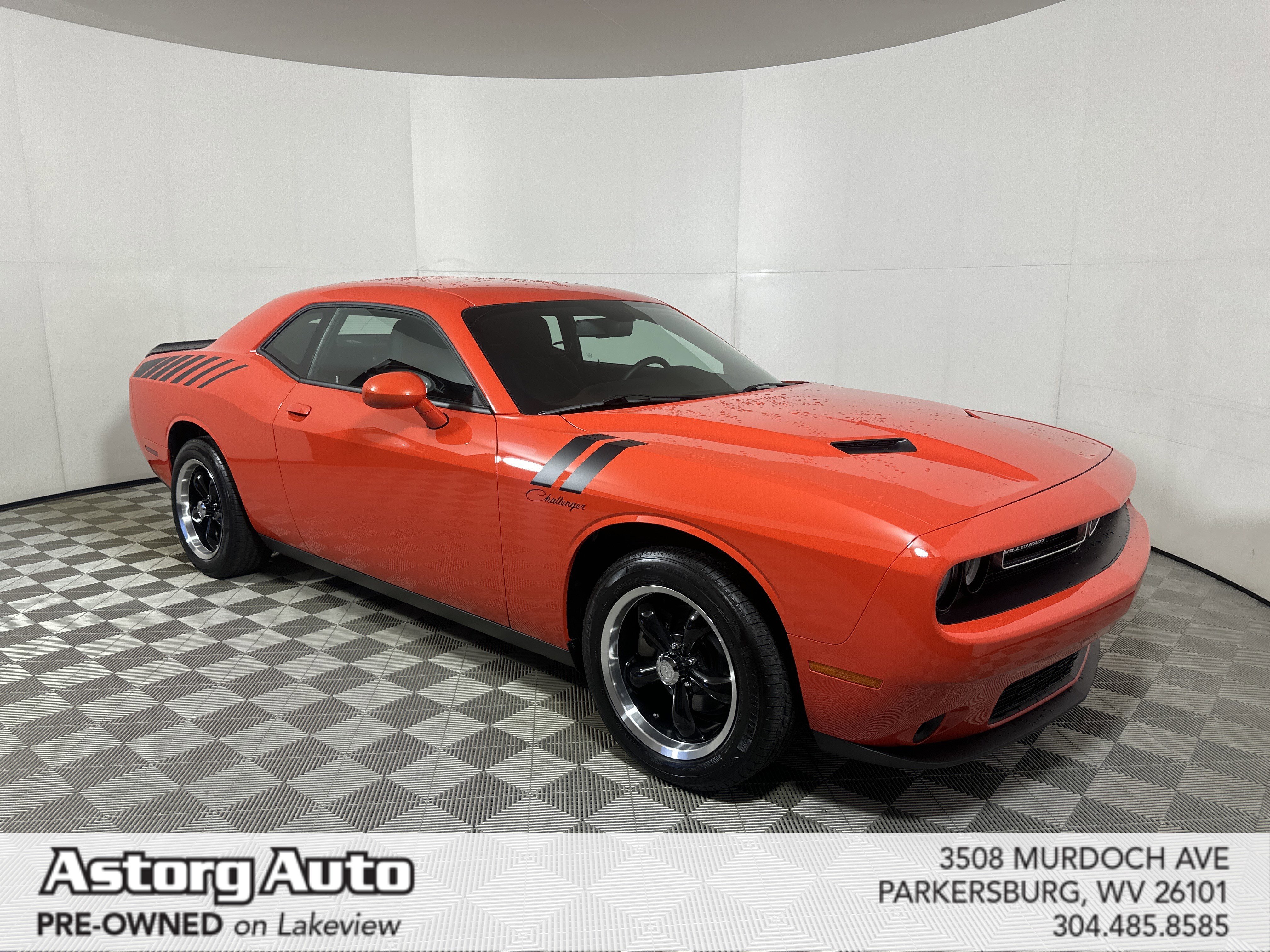2023 Dodge Challenger SXT Auto's photo