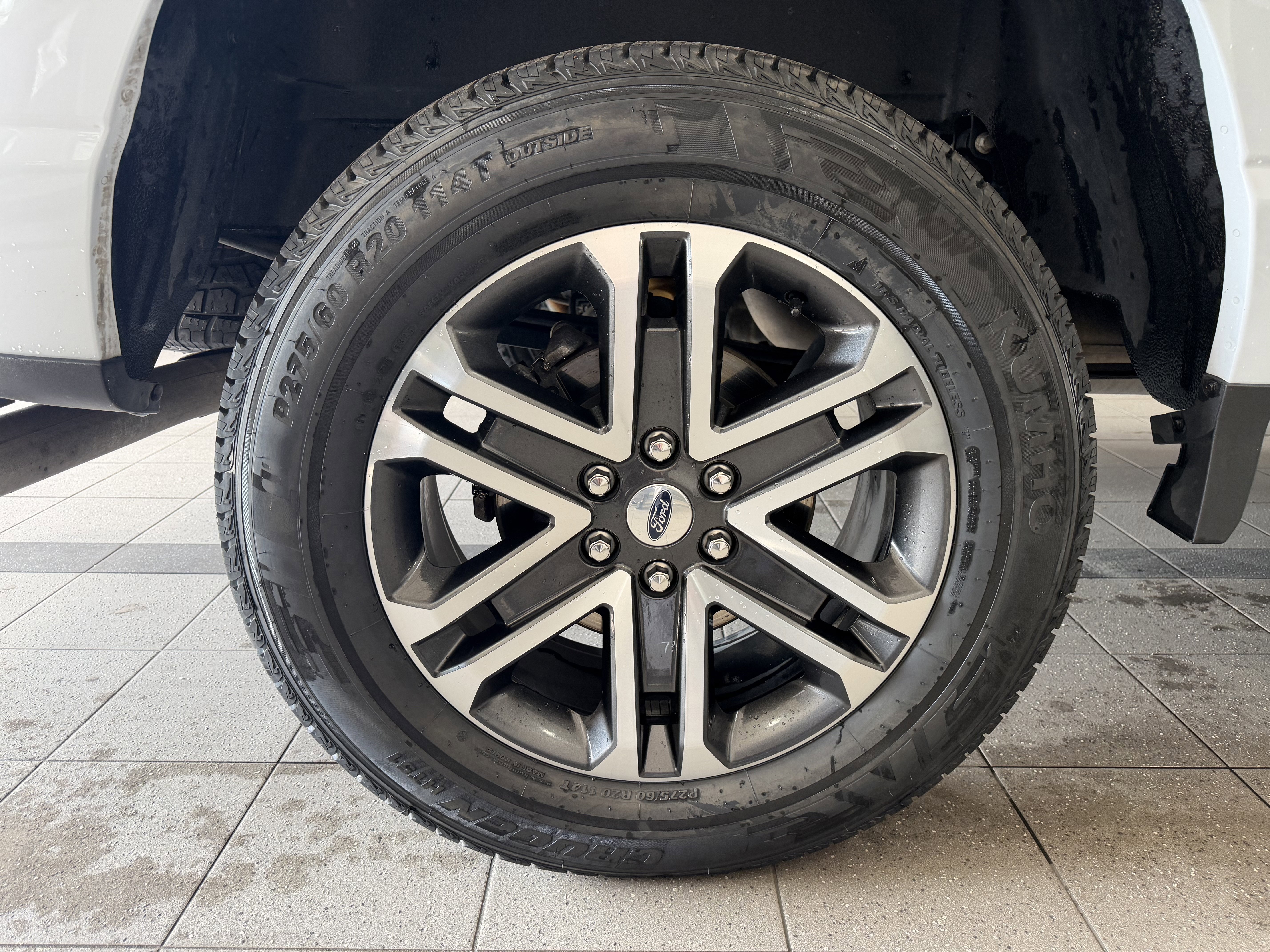 Used 2022 White Metallic Ford XL image 10