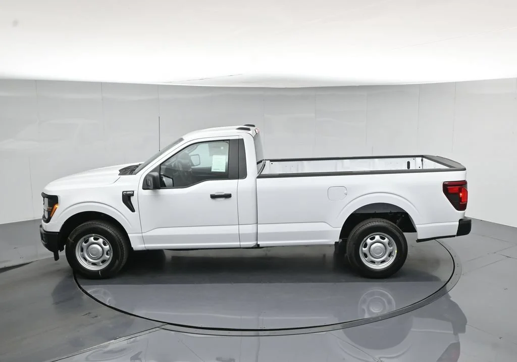 New 2026 Oxford White Ford XL image 33