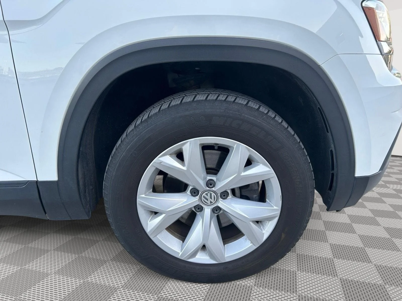 Used 2019 WHITE Volkswagen 3.6L V6 SE w/Technology image 24