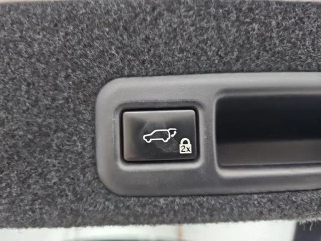 Used 2017 White Lexus 350 image 16