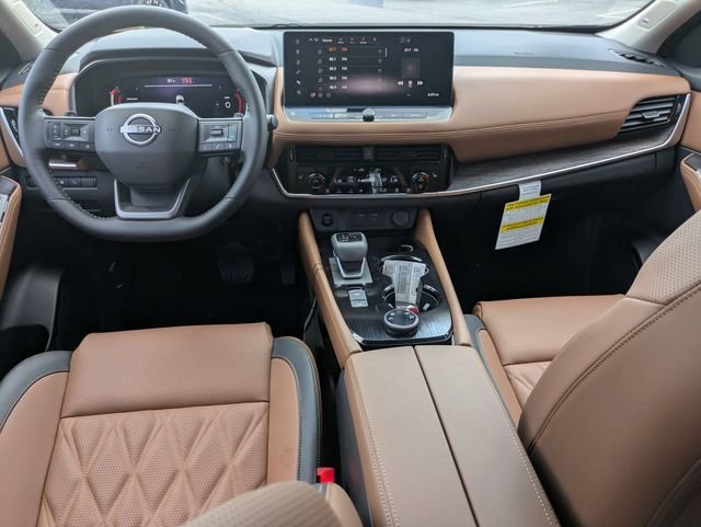 New 2026 Obsidian Green Pearl Nissan Platinum image 7