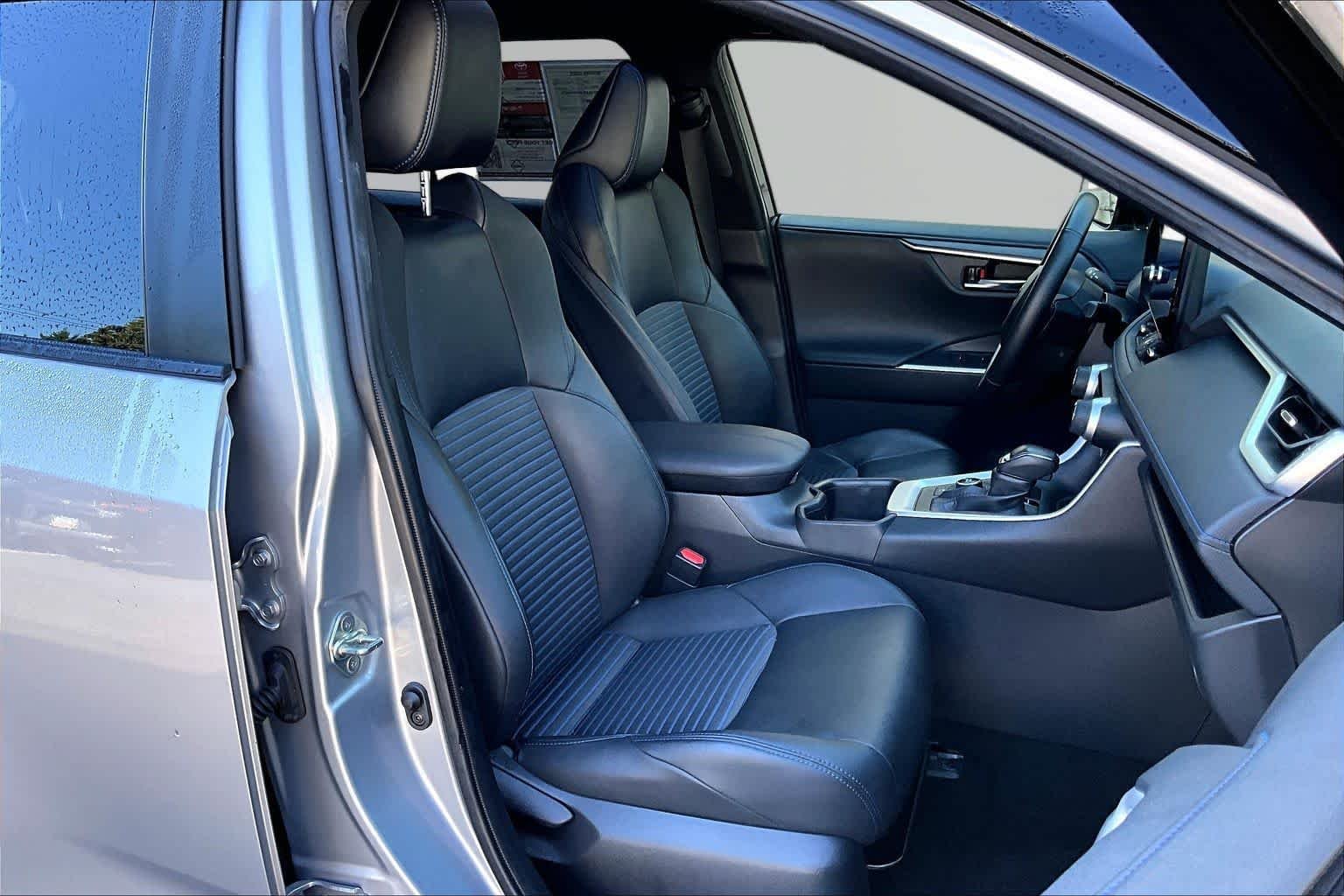 Used 2023 Silver Sky Metallic/Midnight Black Metallic Toyota Hybrid XSE image 9