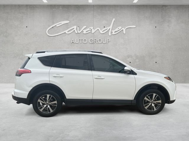 Used 2017 Super White Toyota XLE image 18