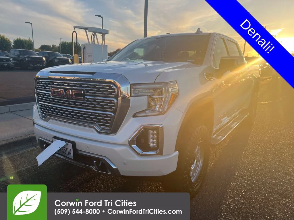 Used 2020  GMC Denali image 4