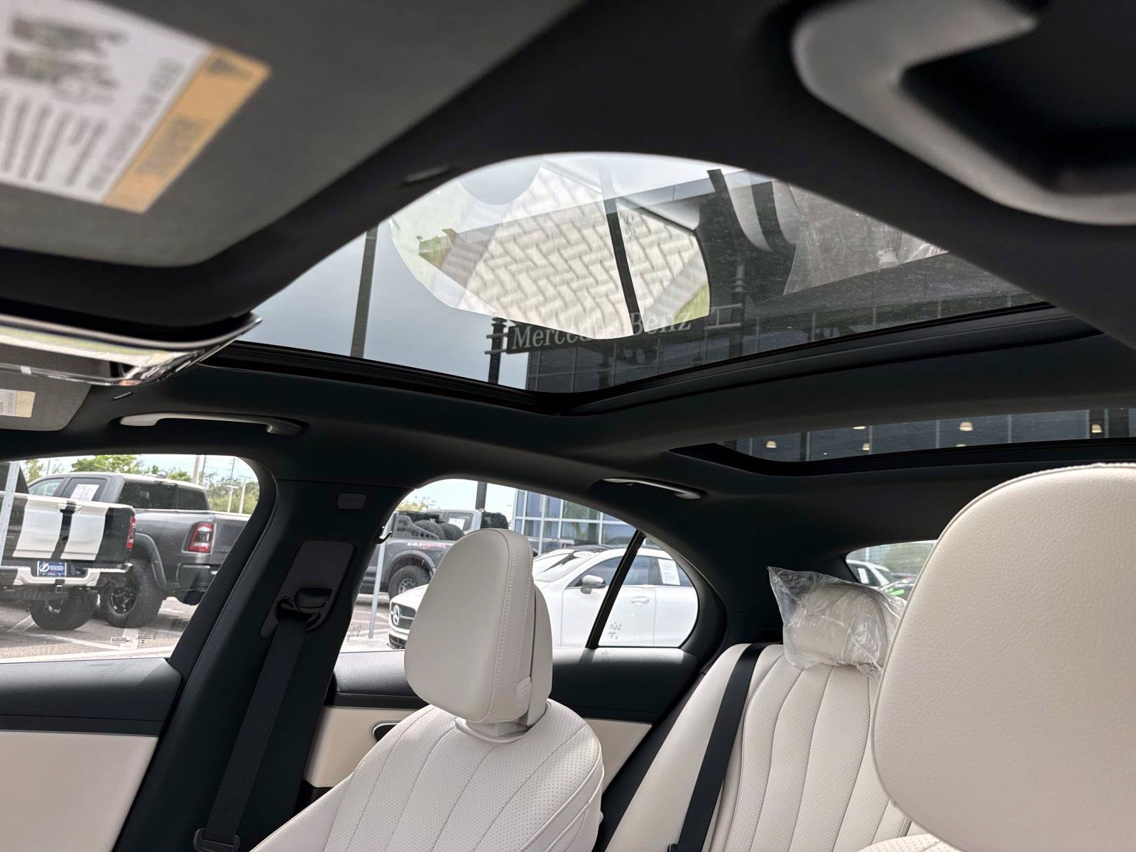 New 2026 Polar White Mercedes-Benz E 350 RWD Sedan image 22