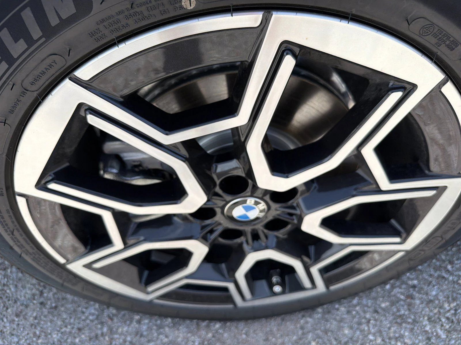 New 2026 Storm Bay Metallic BMW xDrive28i image 10